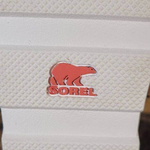 Sorel Grey and Coral Torpedo Slides- Size 9.5 - Picture 10 of 10